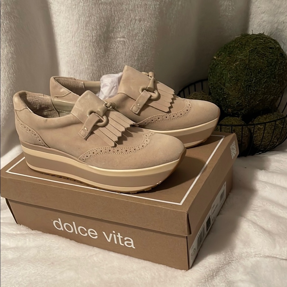 Dolce Vita Beige Platform Loafers